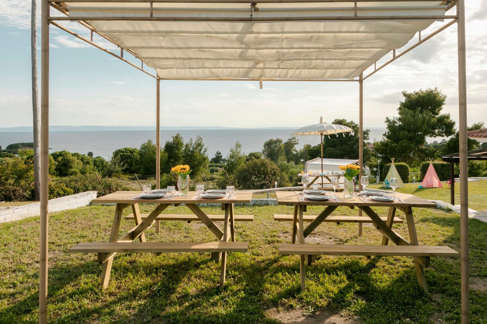 Pine In The Sea Nikiti-Sithonia Apartamento Exterior foto